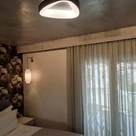 Sunny Luxury Penthouse Daire